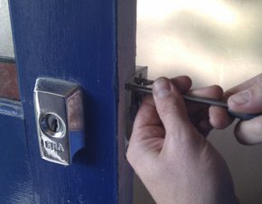 Town Center Locksmith Shop Minneapolis, MN 612-568-1061 Town Center Locksmith Shop Minneapolis, MN 612-568-1061